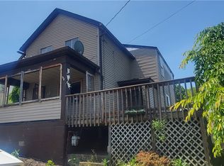 816 Hawthorne St, Vandergrift, PA