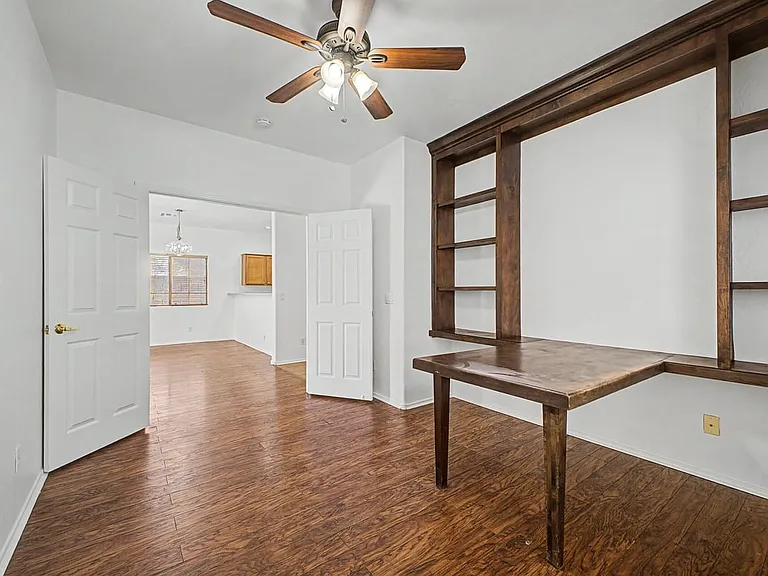 2050 N Arbor Ln — Photo 39