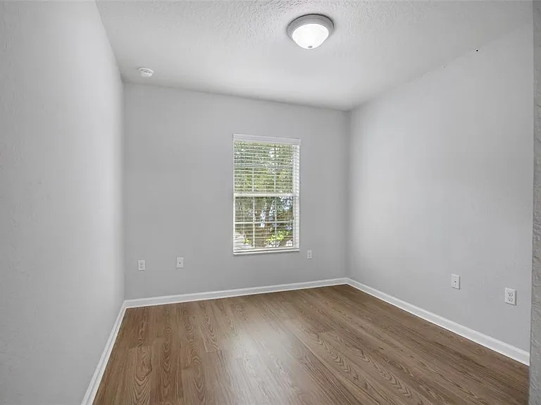 12702 Salomon Cove Dr — Photo 26