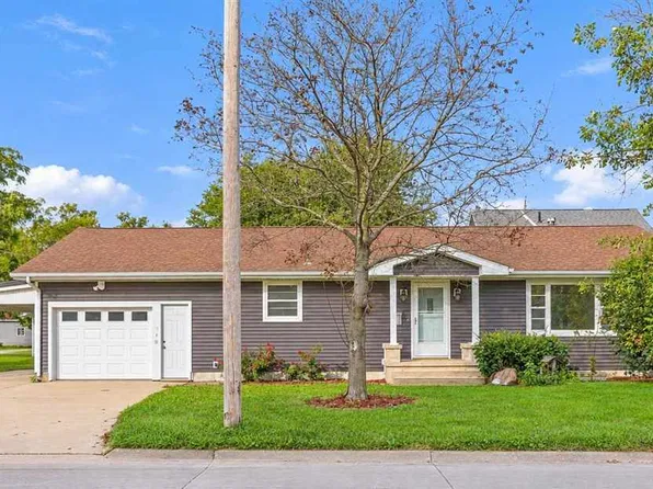 101 S 12th Ave, Washington, IA 52353