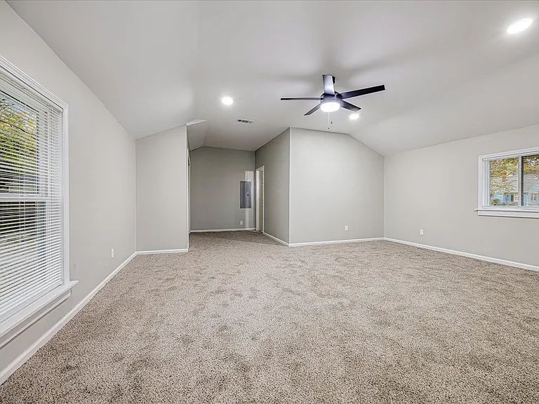 3587 Cowden Ave — Photo 14