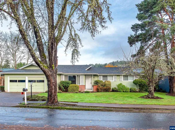 2225 NW Hazel Ave, Corvallis, OR 97330