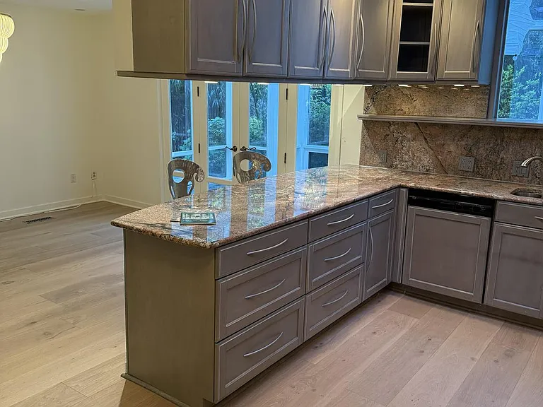 2111 Mason Hill Dr — Photo 11