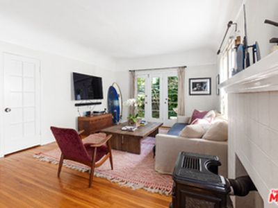 946 9th St APT E, Santa Monica, CA, 90403