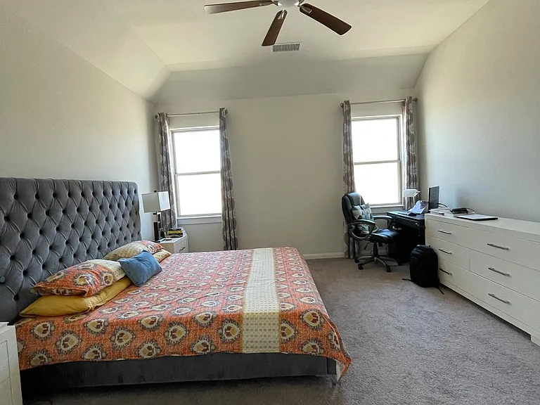 7827 Piedmont Ave — Photo 14