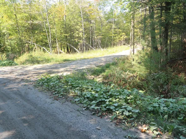 45 Dill Road, Mount Vernon, ME 04352