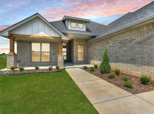 4913 Vine Cliff Rd, Mustang, OK 73064