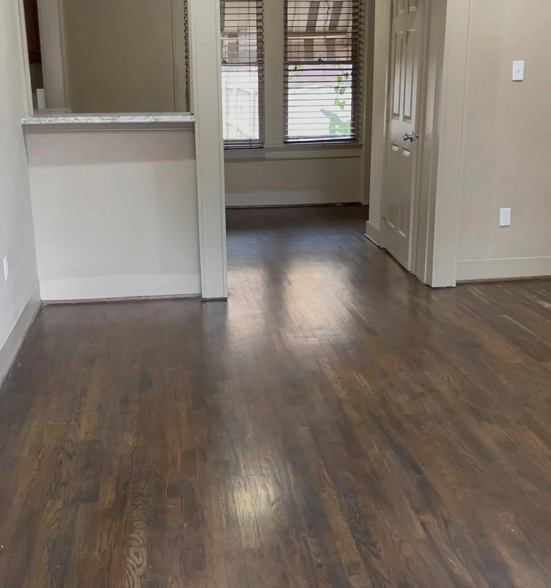 3202 Cockrell Ave — Photo 2