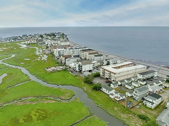 4th image of 415 Ocean Blvd #1E