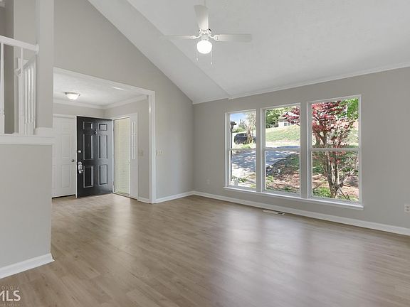 4th image of 5694 Wylmoor Dr