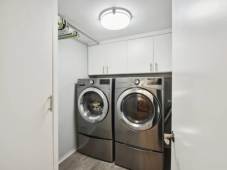 1551 Larimer St #1602 — Photo 48
