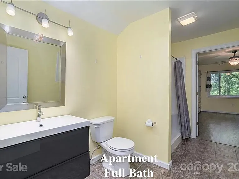 3121 Mocking Bird Ln — Photo 7