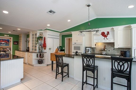 4th image of 3845 Indian River Dr