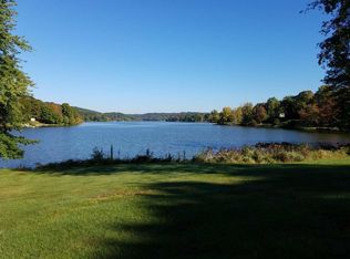 618 S Lakeshore Dr, Carmel, NY 10512