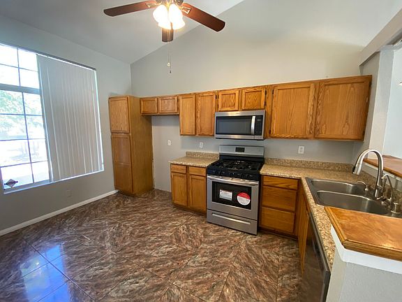 4th image of 6124 Malaga Ct