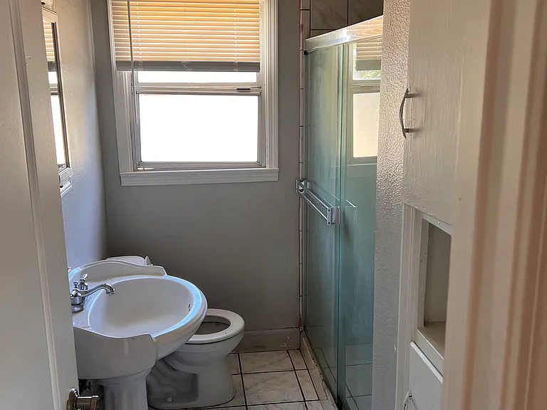 4641 Lemon Hill Ave — Photo 2