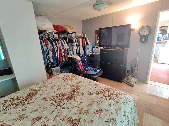 4th image of 27 C St #27
