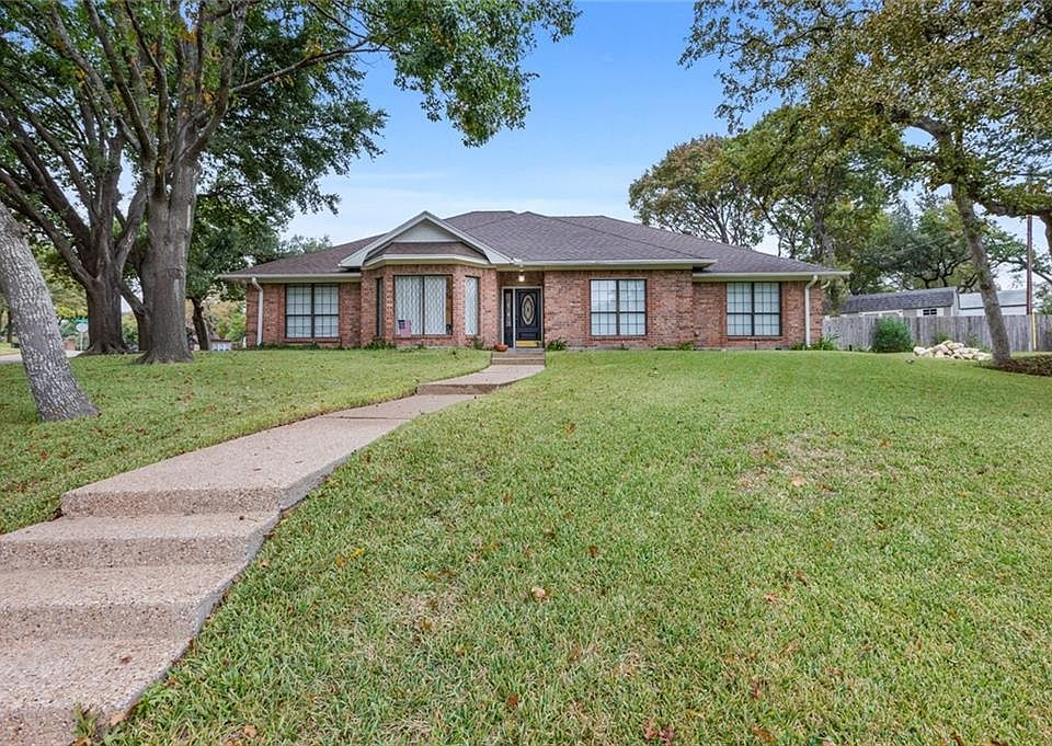 1st image of 212 Westlane Cir