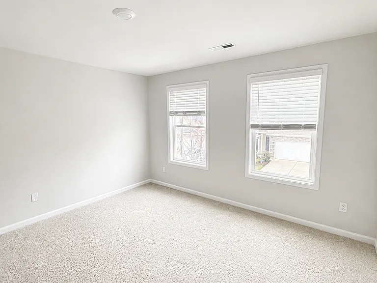 216 Stamm Dr — Photo 8