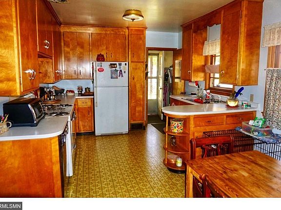 5th image of 3358 NE Stinson Blvd