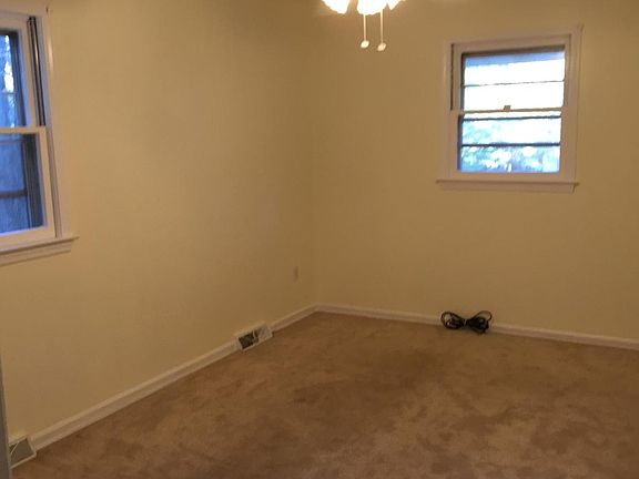 3rd image of 46 Ableman Ave