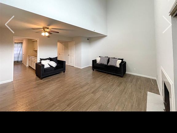 3rd image of 11869 Algonquin Dr