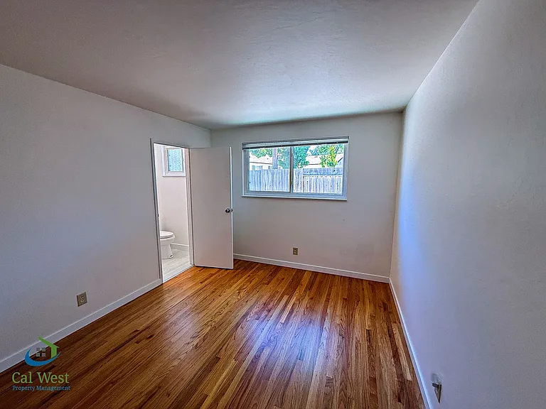 3174 Colfax Ct — Photo 25