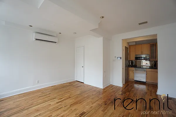 Rented by Rennit Inc. | media 10