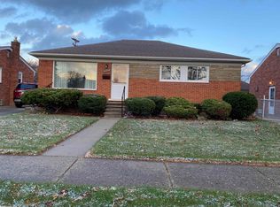 24594 Mabray Ave, Eastpointe, MI 48021