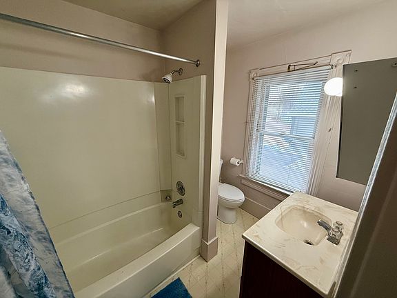 4th image of 125 S Summit Ave #4