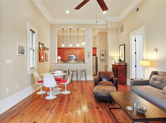 4th image of 1002 Jackson Ave #D