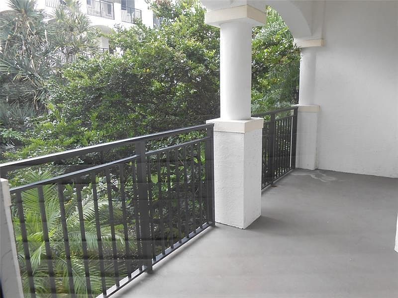 1st image of 3255 NE 184th St APT 12216