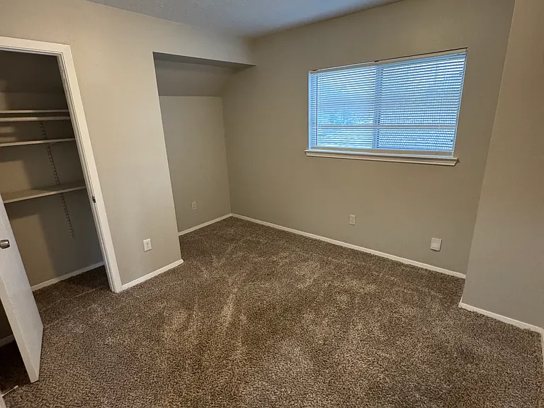 6203 Settlers Square Ln — Photo 8
