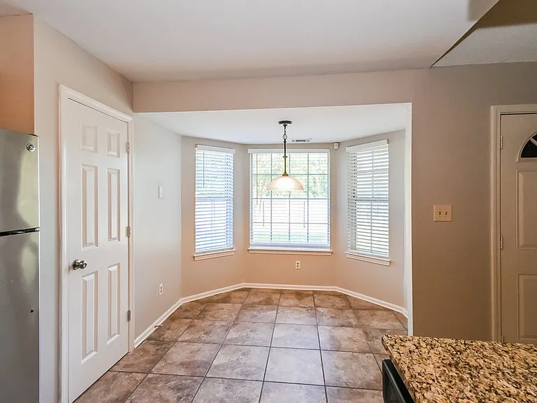 7605 Caitlynn Cir W — Photo 6