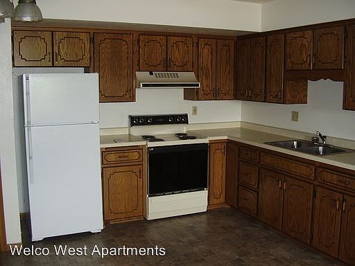 2nd image of 400 N Welco Dr APT M4