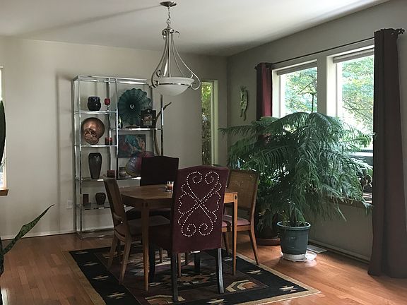 2nd image of 2644 S East Camano Dr