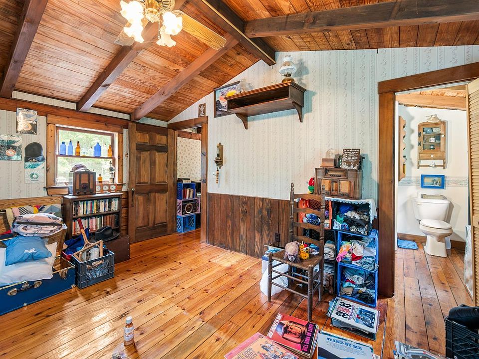 34th image of 7631 Bear Creek Rd
