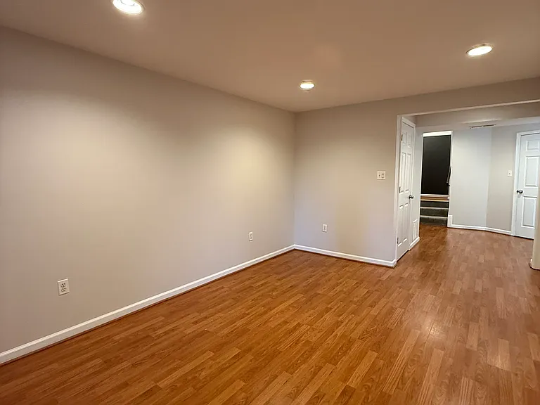 1044 Trevino Ln — Photo 2