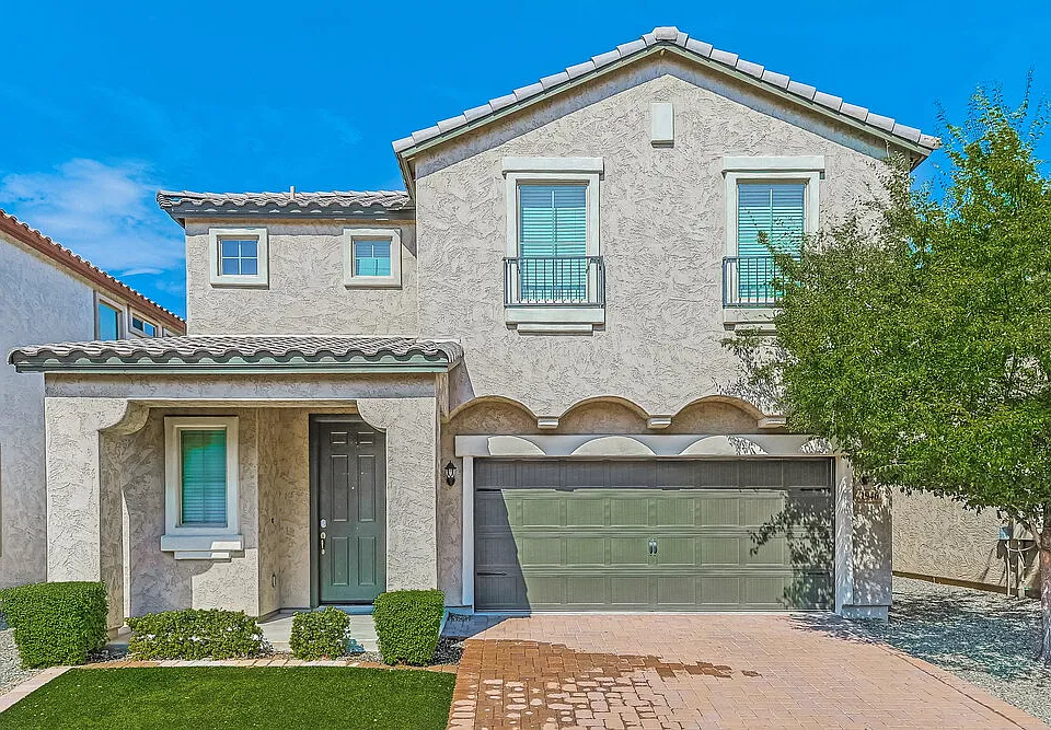 1946 N 55th Pl