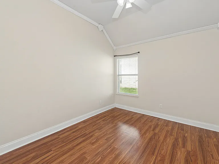 9733 Lovers Ln — Photo 12
