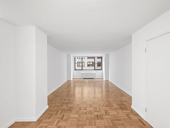 2nd image of 315 W 57th St APT 11C