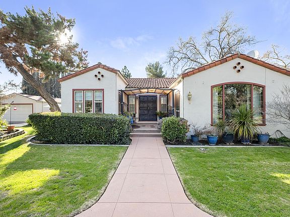 4th image of 1839 E Tulare Ave