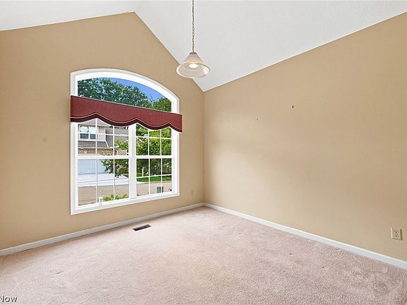 5th image of 6797 Rolling Meadow Dr