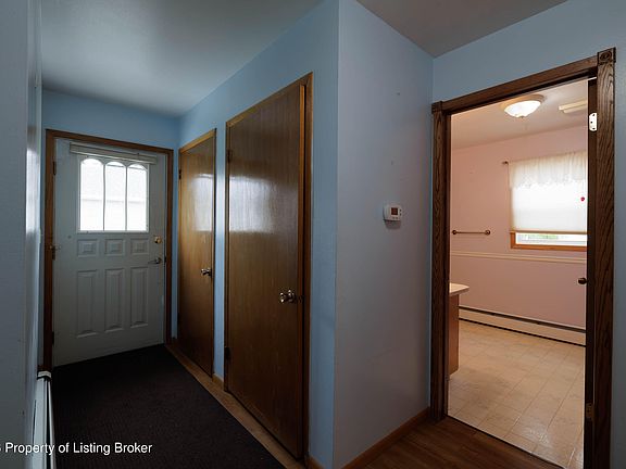 2nd image of 313 W Broadway St