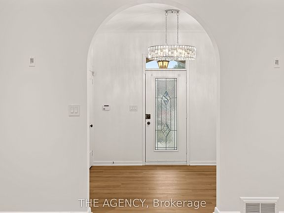 2nd image of 6 Gerald St