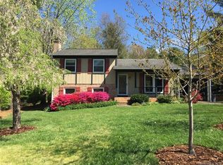 7 Crandon Ct, Asheville, NC 28804
