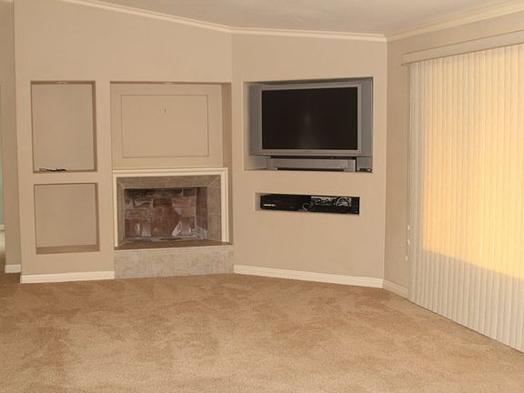 5th image of 10440 Meadow Glen Way E