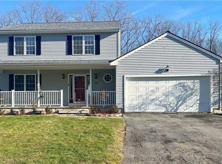 552 Wood Duck Dr, Torrington, CT 06790