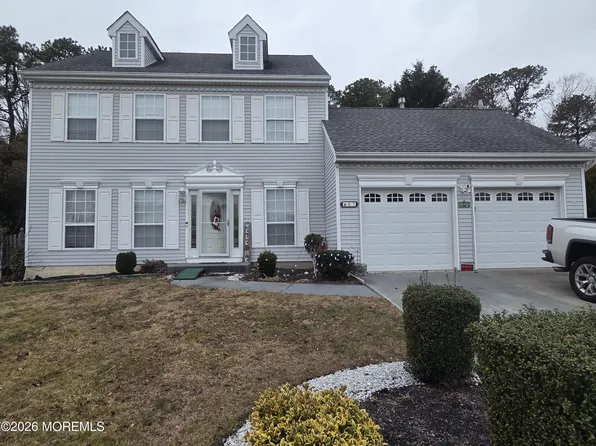 67 Deer Run Dr S, Barnegat, NJ 08005