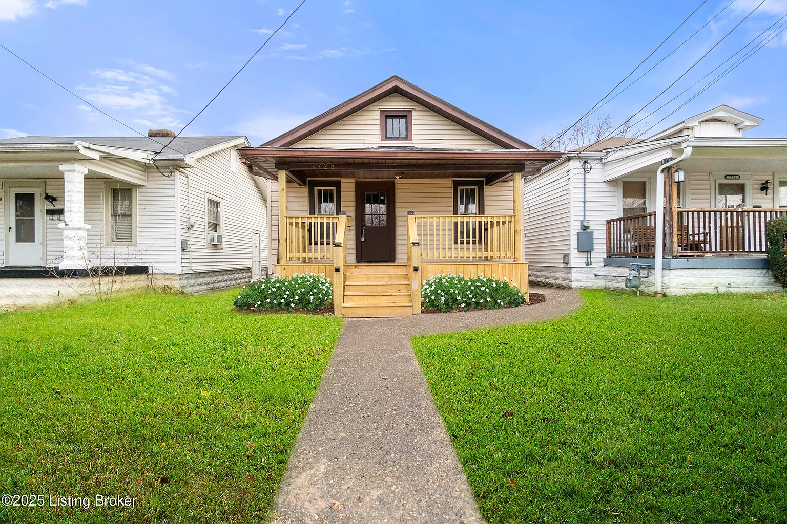 2728 Montana Ave photo 1